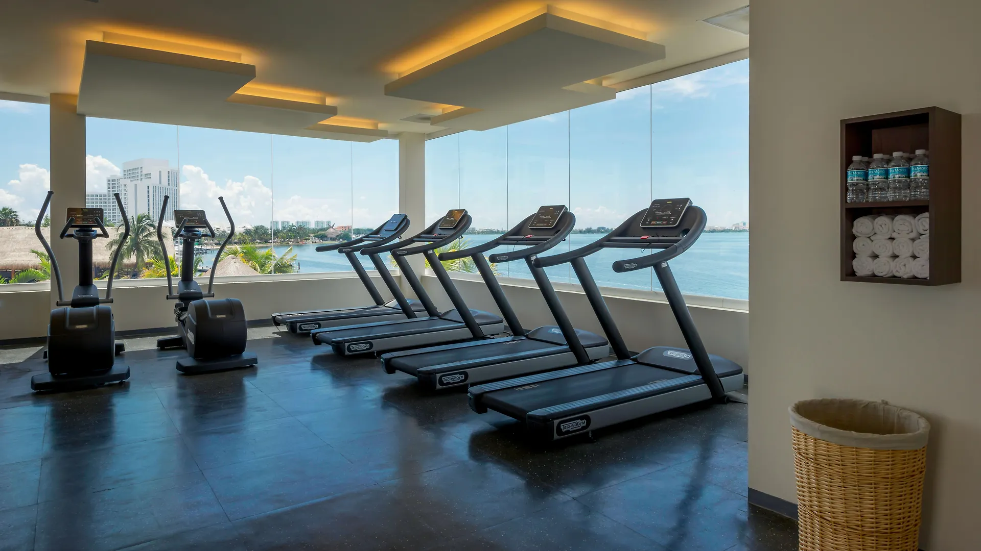 Real Inn Cancun Hotel