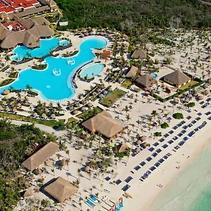 Grand Palladium White & 5* アクマル