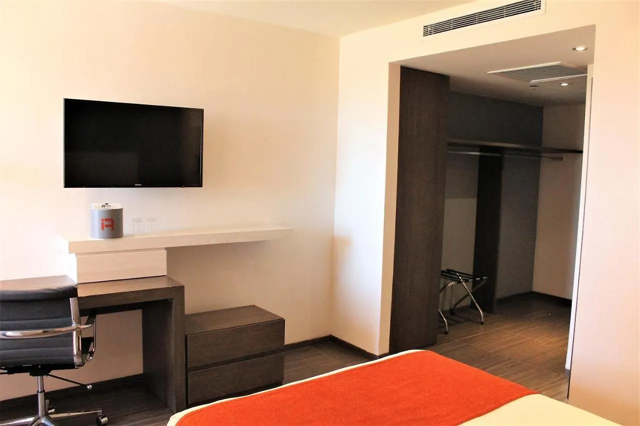 Real Inn Cancún Hotel