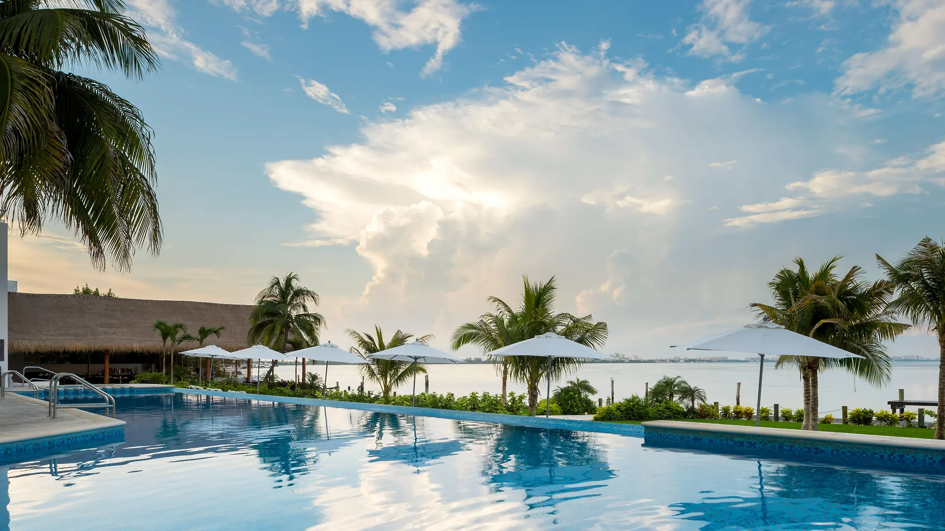 Real Inn Cancún